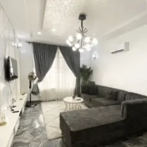 Stay by Jordan Three Bedroom Short-let Apartment 2.0